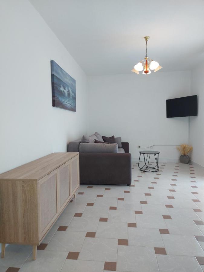 Apartment Elena Vlašići Esterno foto